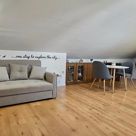Lovely Attic Apartman-Melani 자다르 외부 사진